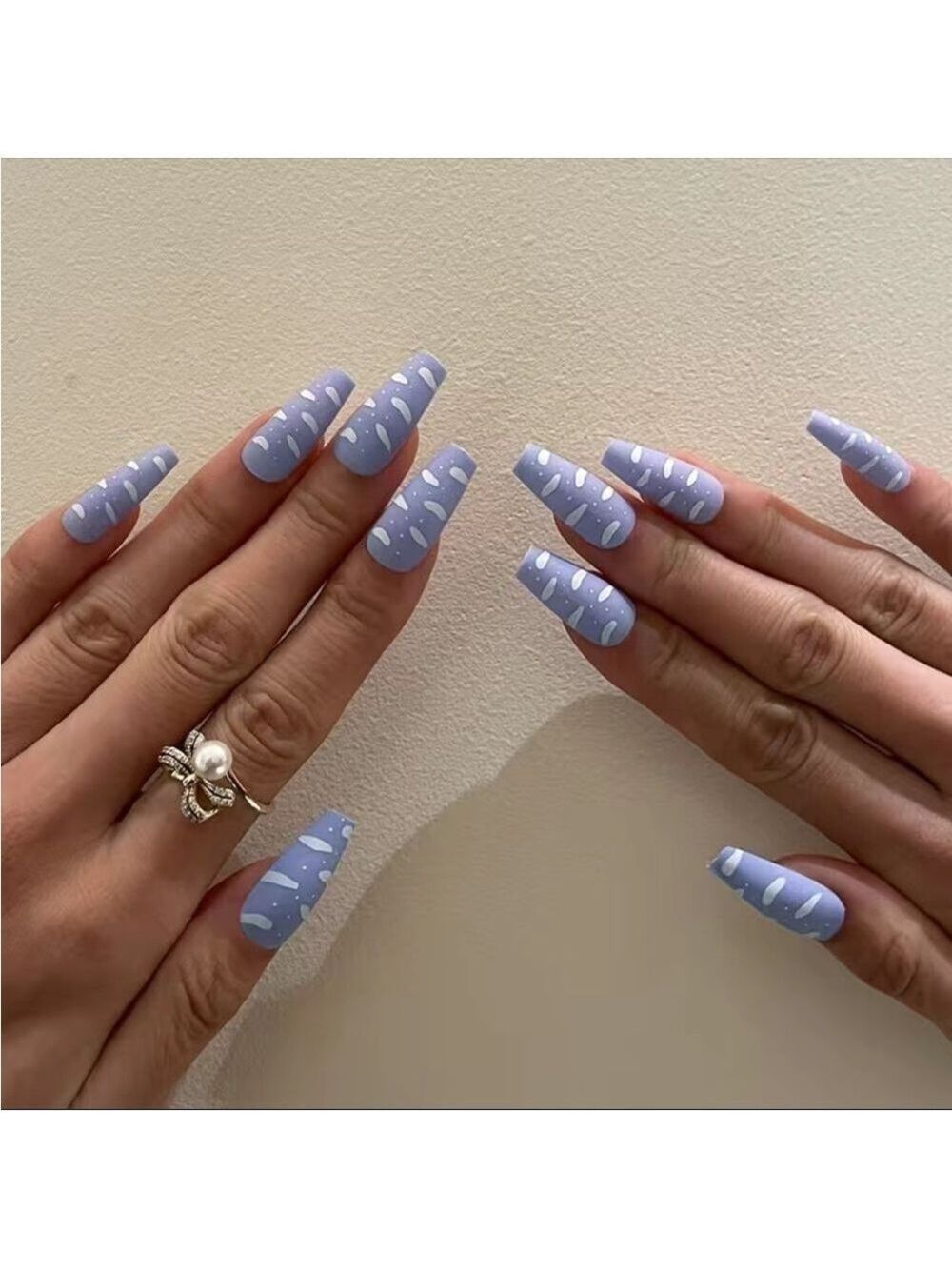 Dreamy Dame - Nail Junkie - full artificial nail set